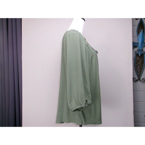 Torrid Women Tunic size 1 Ruched Green 3/4 Sleeve Tie Neck Pullover Lightweight - Picture 4 of 13